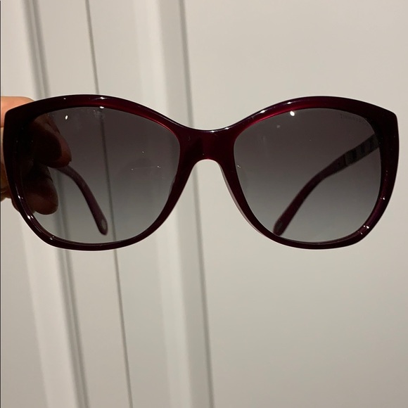 Women’s Tiffany & Co sunglasses - Picture 7 of 8